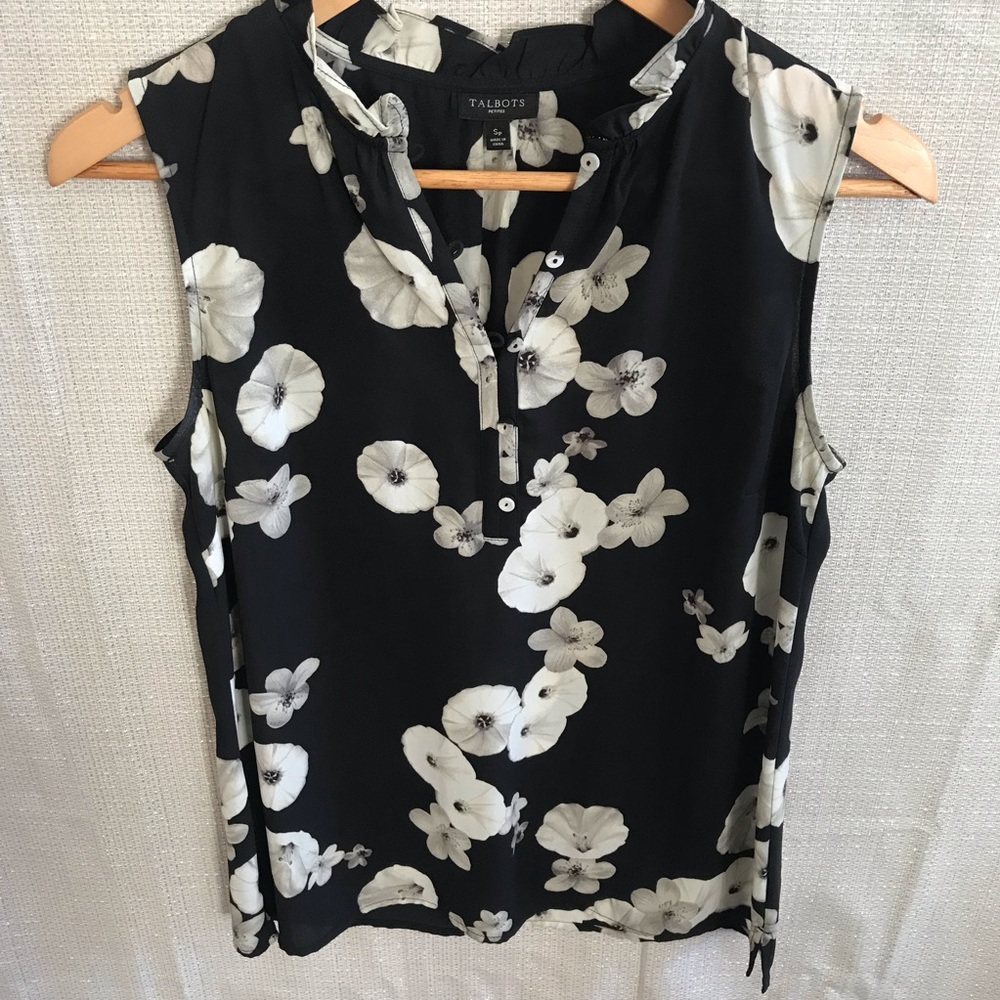 Floral sleeveless top